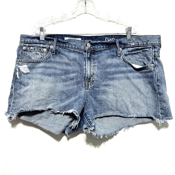 Gap Authentic Girlfriend High Rise Cutoff Medium Wash Denim Jean Shorts size 34 - Picture 1 of 5